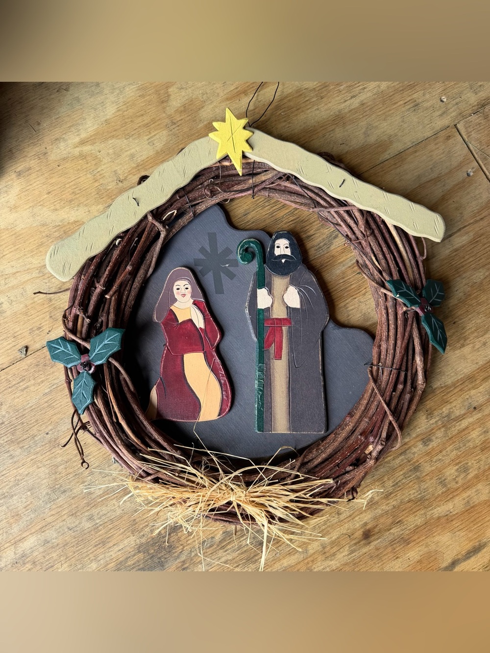 Source Unknown Wooden Nativity Wreath - Red, Brown, Green, Yellow